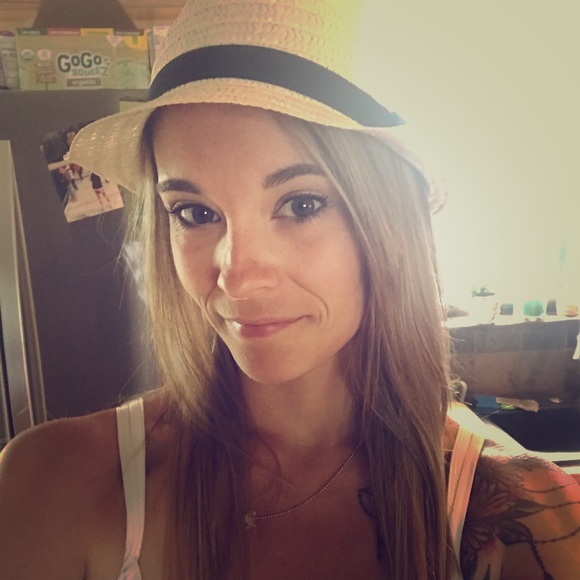 Meet your Posher, Alex - Picture 1 of 1